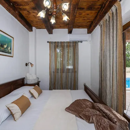 Holiday home Wish Mit Beheiztem Pool *